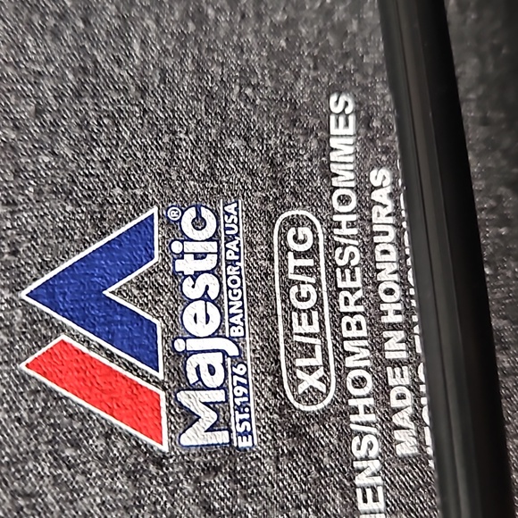 MLB DETROIT TIGERS TSHIRT - Picture 2 of 4